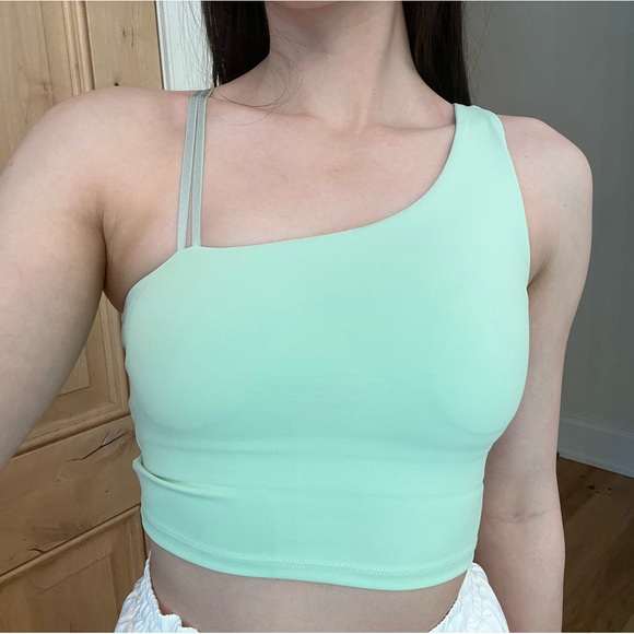 BuffBunny - Asymmetrical Fitness Tank / Built in Bra - Picture 4 of 5